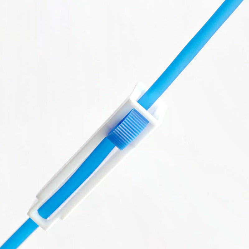 Equipo para Nutrição Enteral Gravitacional Conector Escalonado - Biomass - pinça rolete reguladora de fluxo